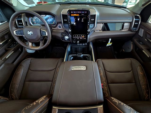 New 2026 Diamond Black Crystal Pearl-Coat Exterior Paint RAM Limited image 9