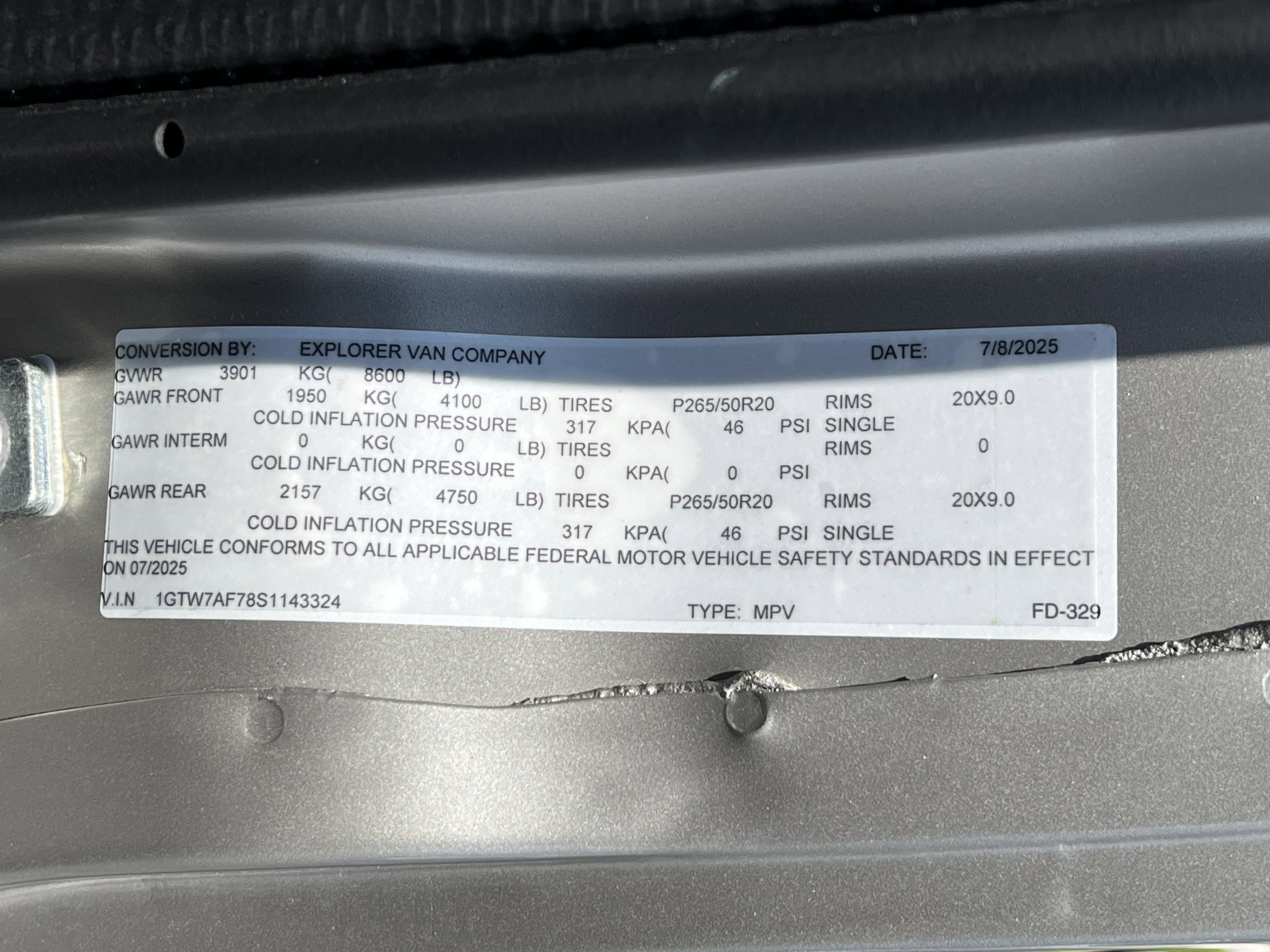 2025 GMC Savana Cargo Work Van - Photo 14