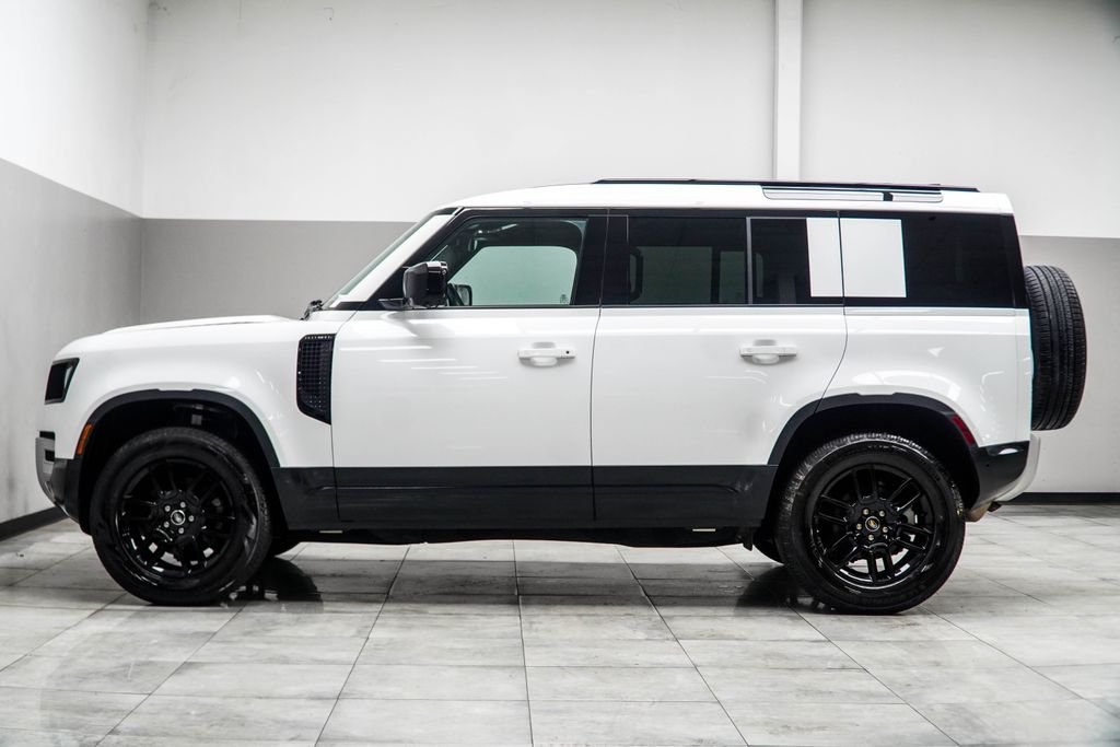 Used 2025 White Land Rover S image 11