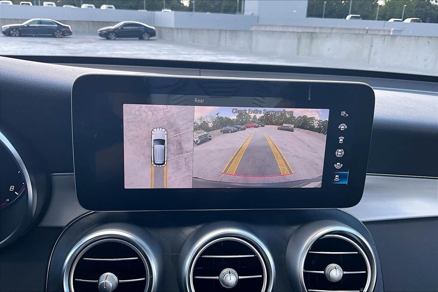Used 2020 Selenite Grey Metallic Mercedes-Benz GLC 300 image 26
