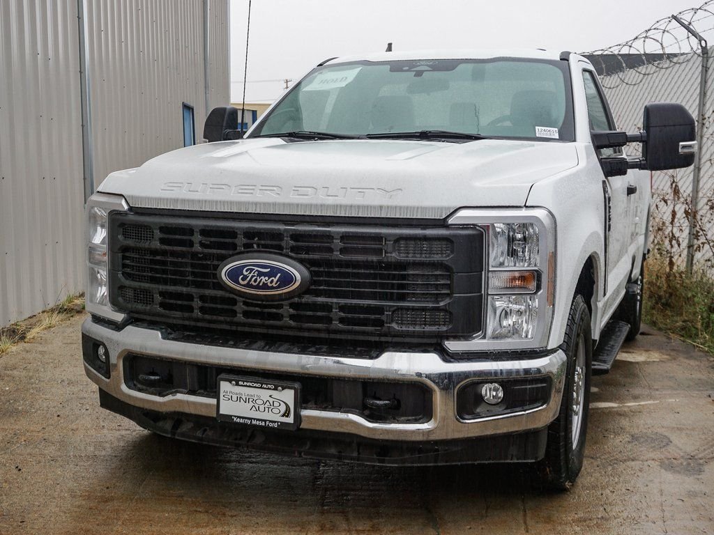 New 2024 Oxford White Ford XL image 3