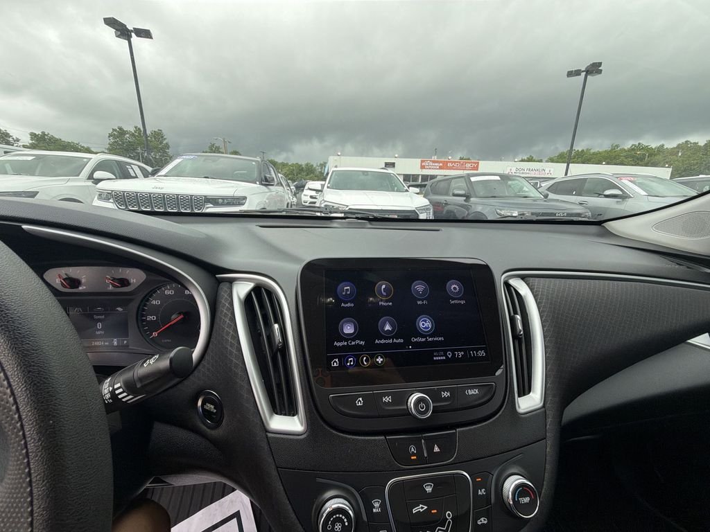 Used 2022 White Chevrolet LS image 16