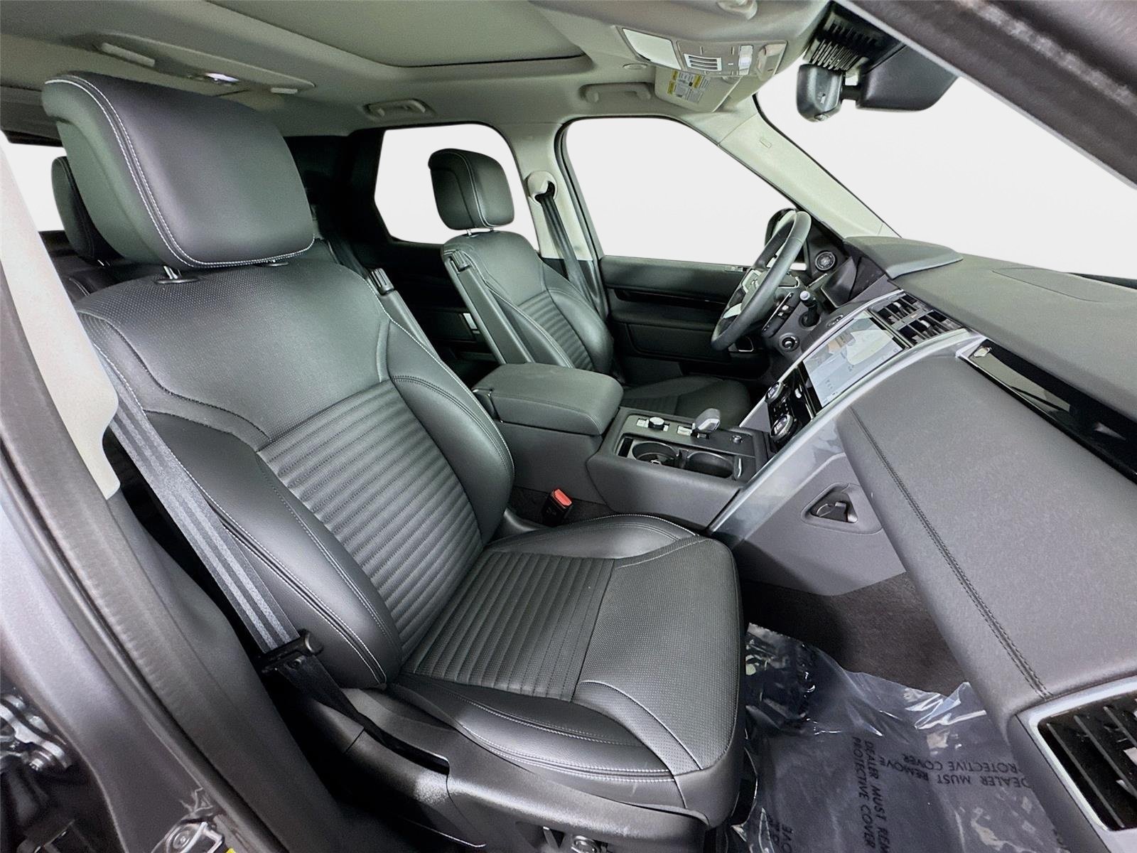 Used 2024 Gray Land Rover S image 30