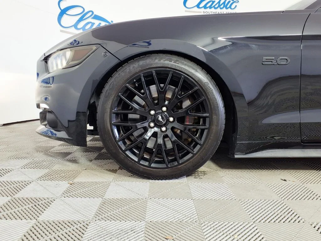 Used 2016 Black Ford GT image 7