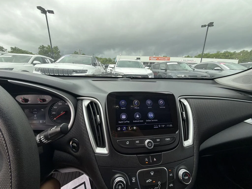 Used 2022 White Chevrolet LS image 16