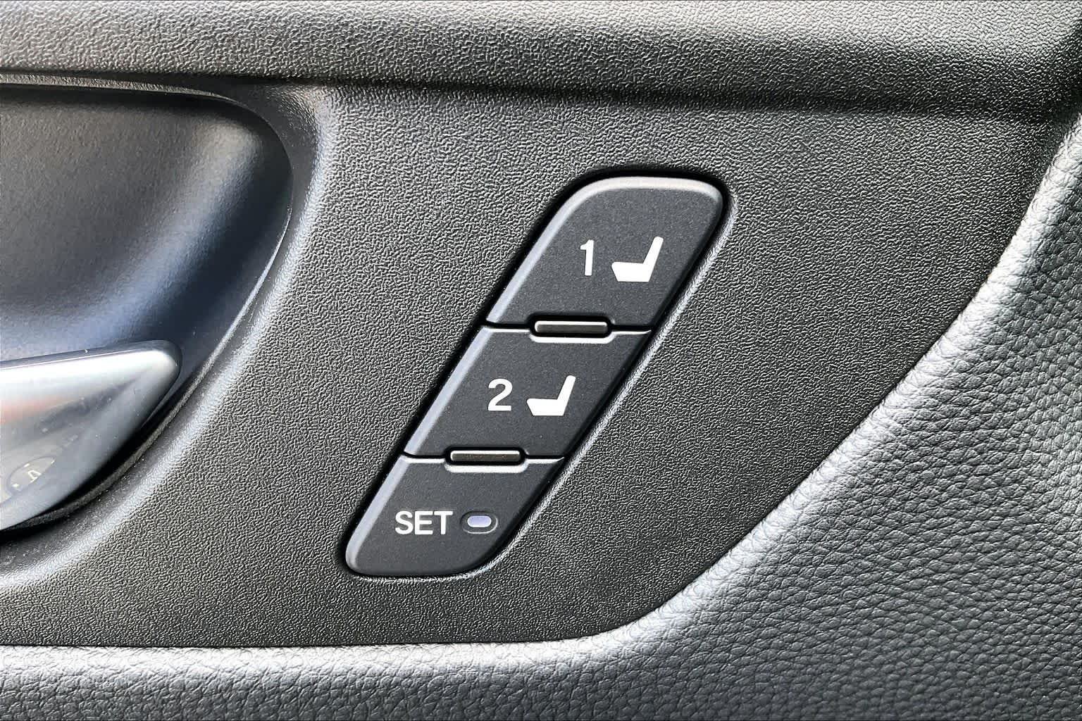Used 2024 Canyon River Blue Metallic Honda Sport-L image 33
