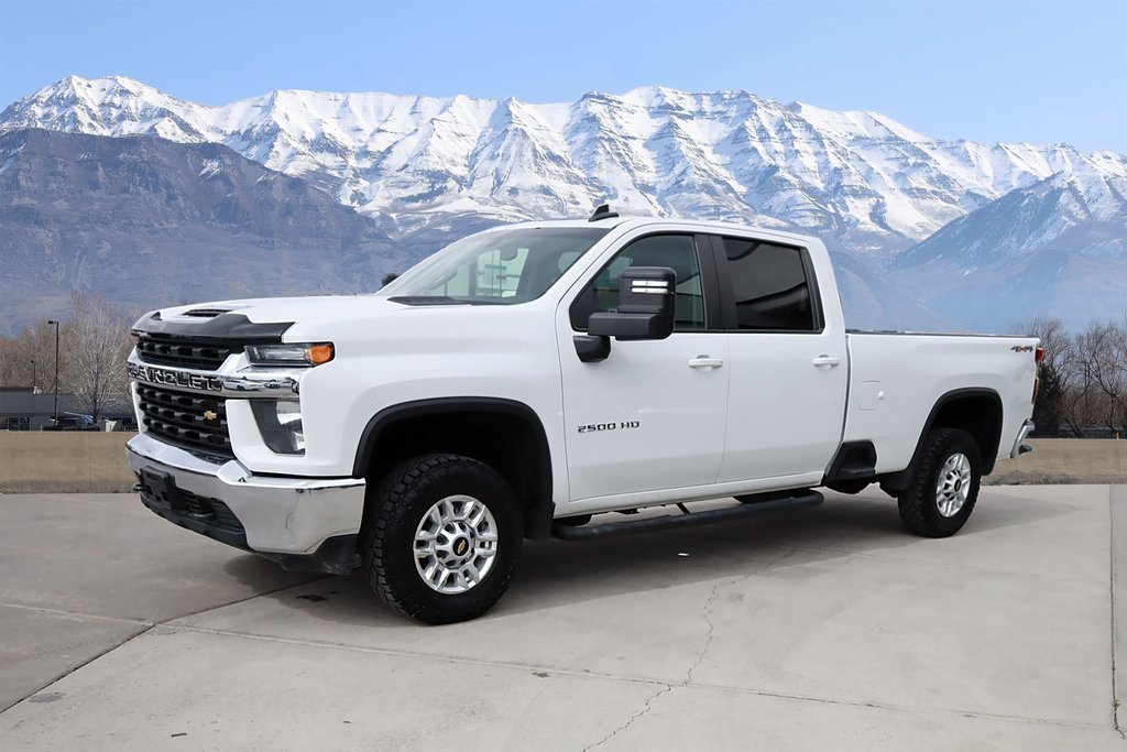 2021 Chevrolet Silverado 2500HD LT photo 2