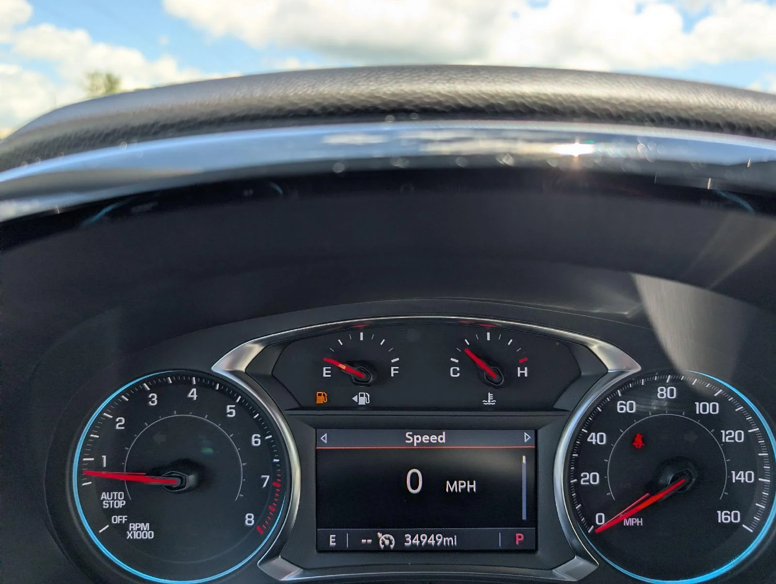 Used 2023 Northsky Blue Metallic Chevrolet LT Cloth image 17