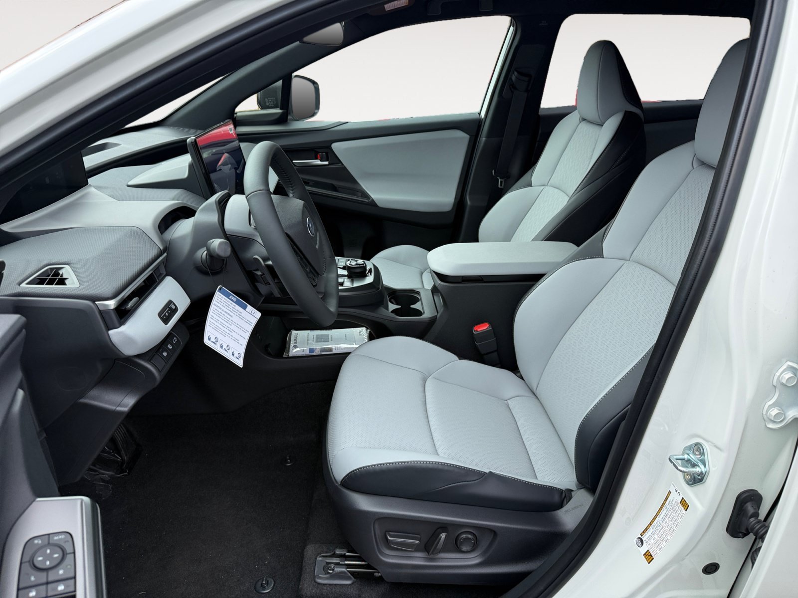 New 2026 CRYSTAL WHITE PEARL Subaru Limited image 10