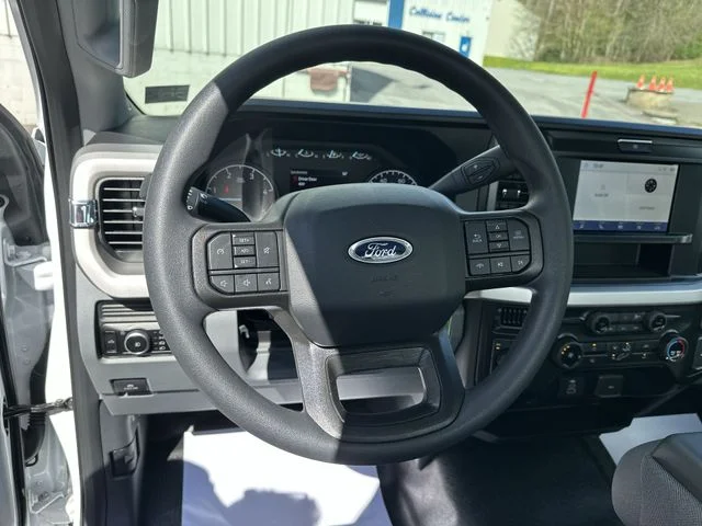 New 2026 Oxford White Ford F-250® XL image 38
