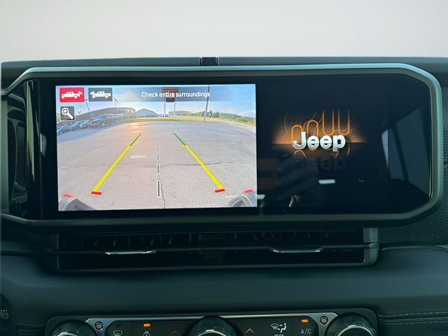 Used 2024 White Jeep Rubicon image 20