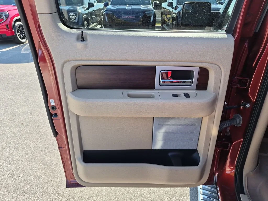 Used 2014 Orange Ford King Ranch image 33