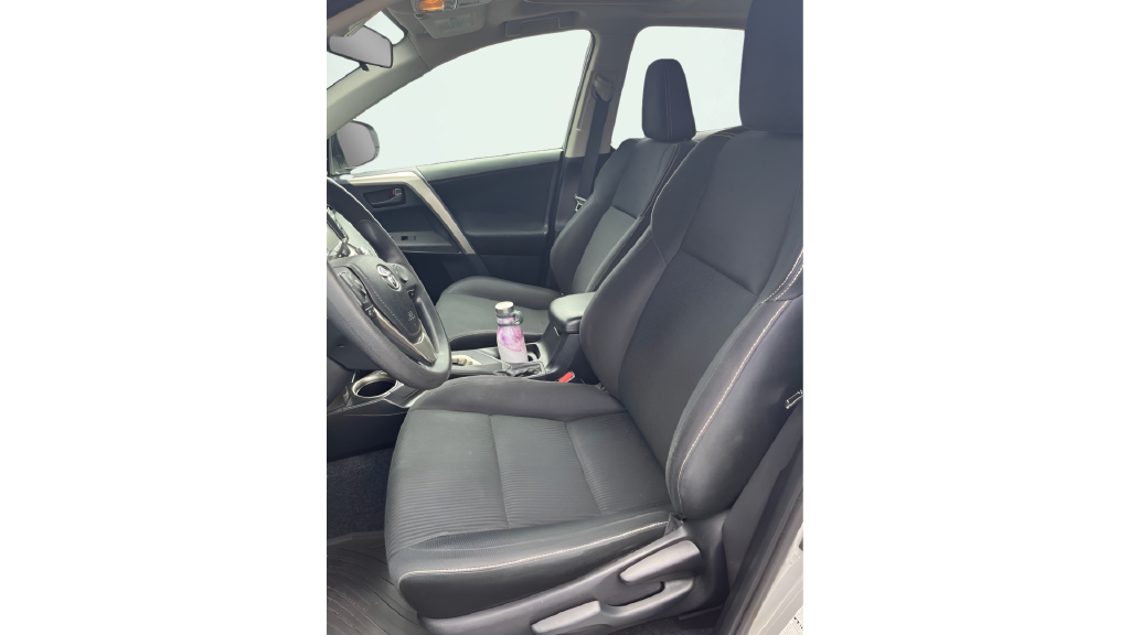2013 Toyota RAV4 XLE - Photo 10
