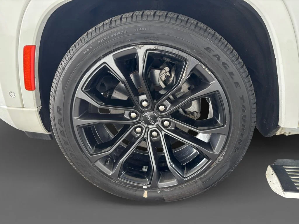 Used 2022 White Jeep Series II image 15