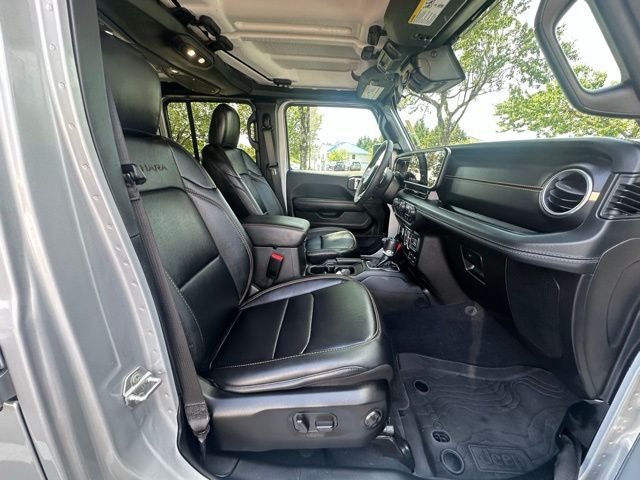 Used 2024 Silver Jeep Sahara 4xe image 27