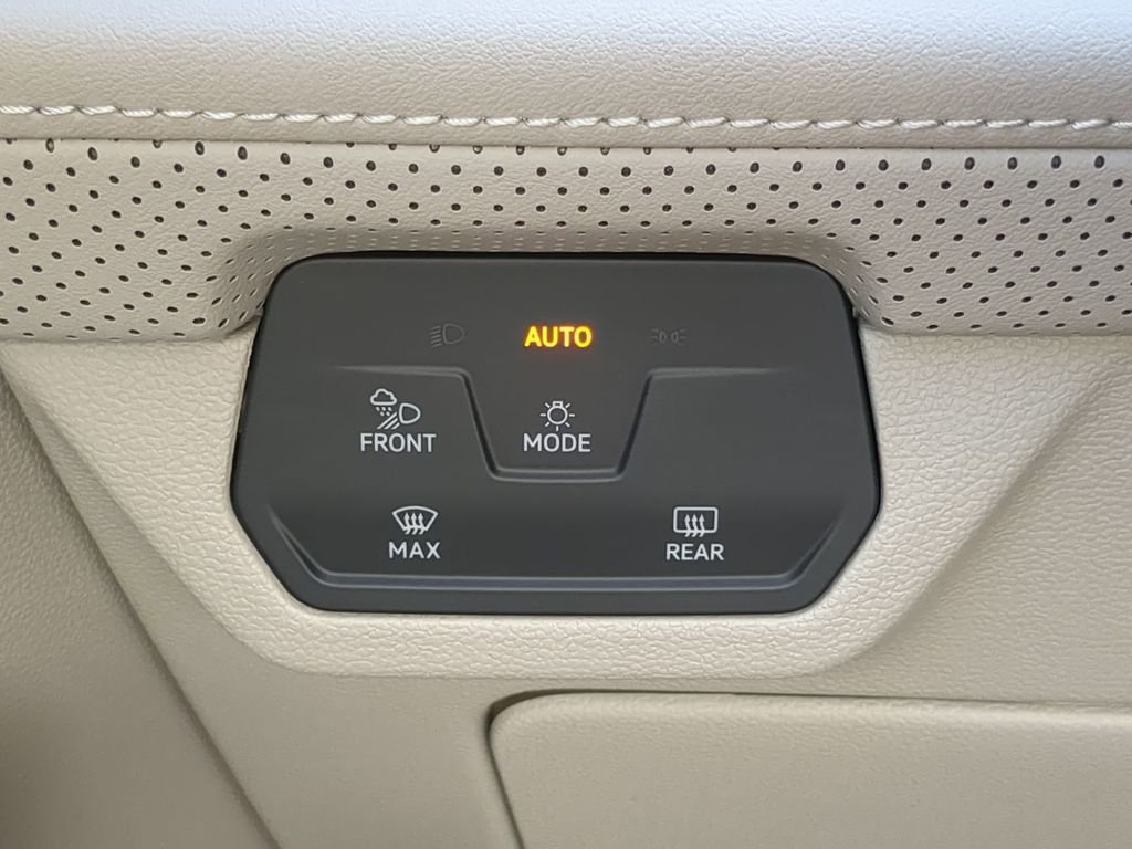 New 2026 Gray Volkswagen 2.0T SE w/Technology image 28