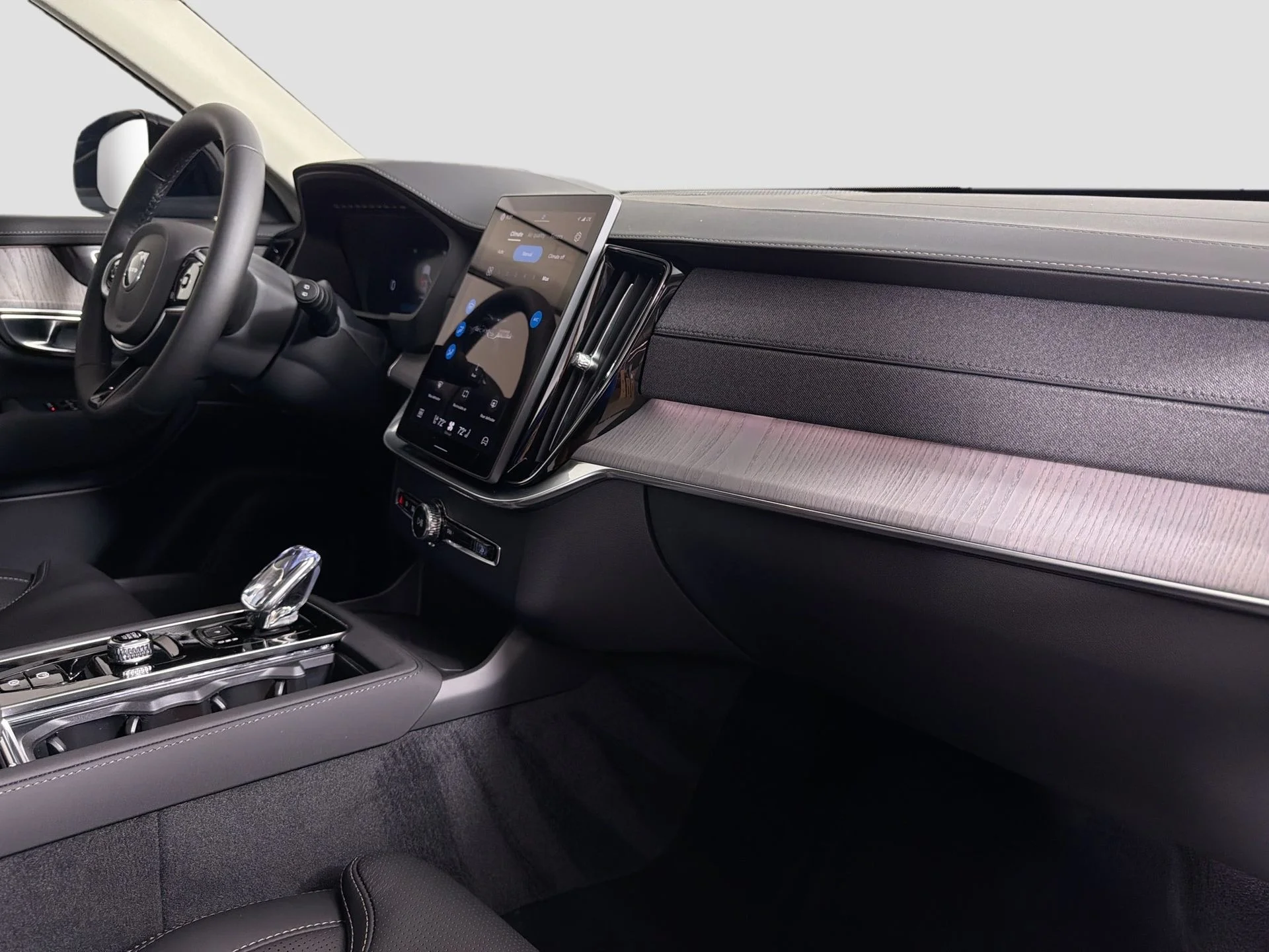 New 2026 Black Volvo T8 Ultra image 30