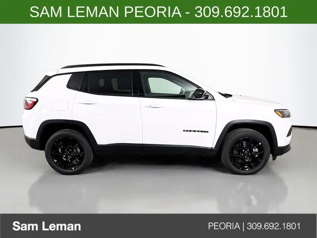 New 2026 White Jeep Latitude image 8