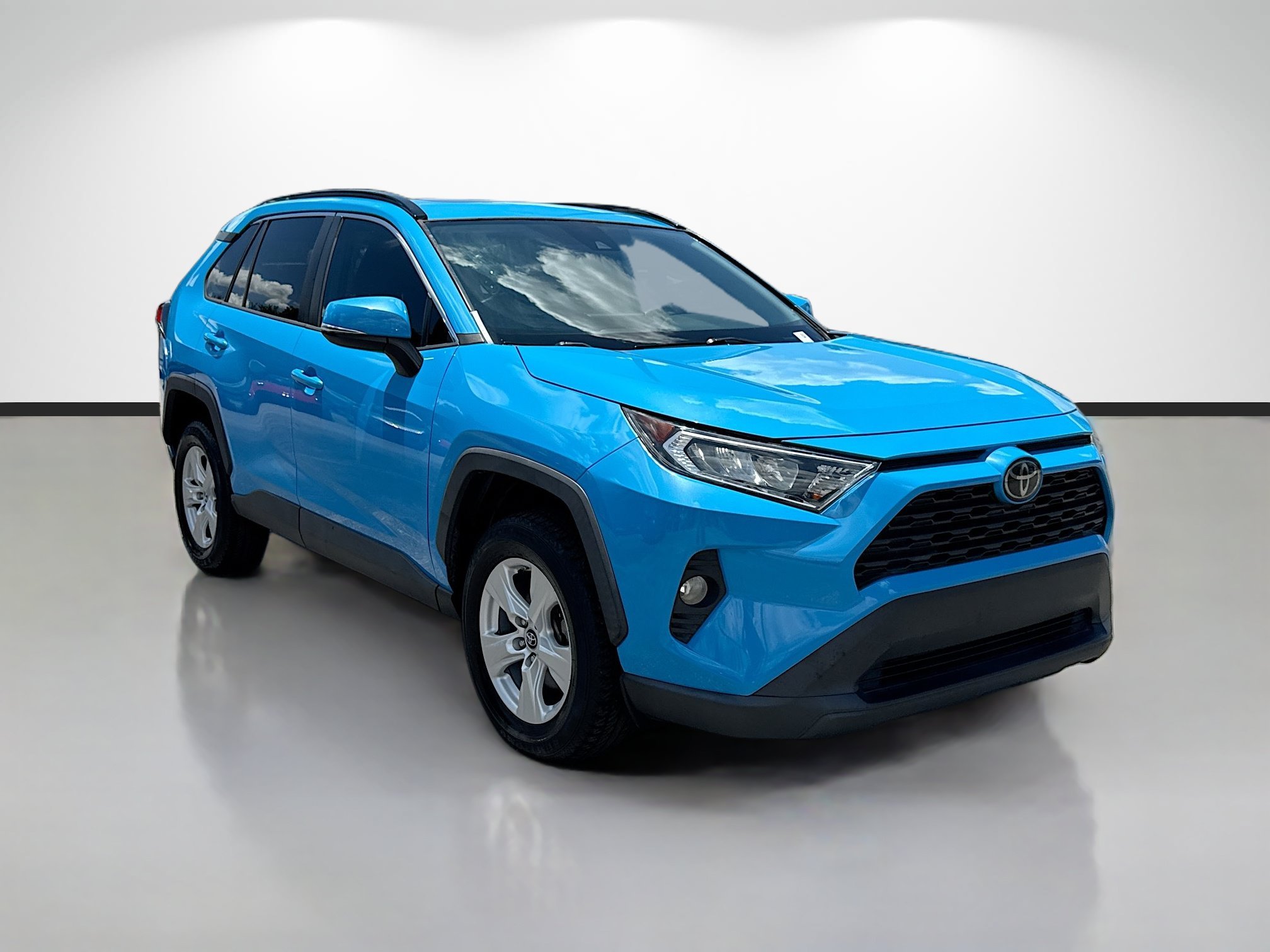 Used 2019 Blue Flame Toyota XLE image 7