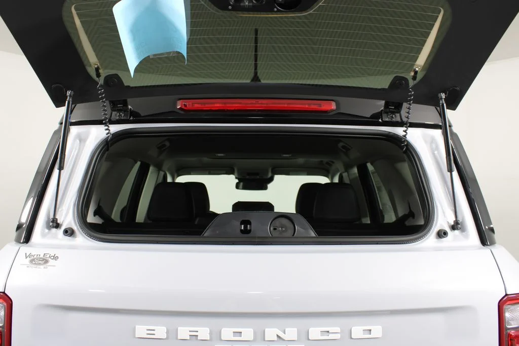 New 2026 White Ford Outer Banks image 7