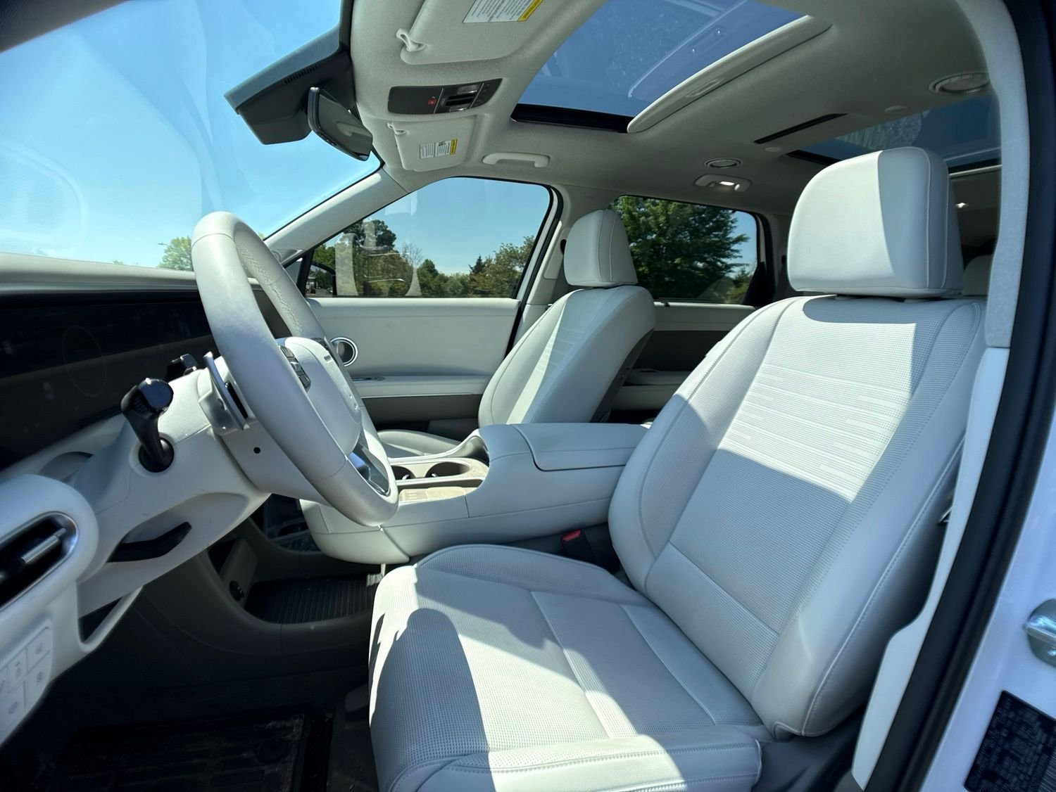 Used 2026 White Hyundai Limited image 10