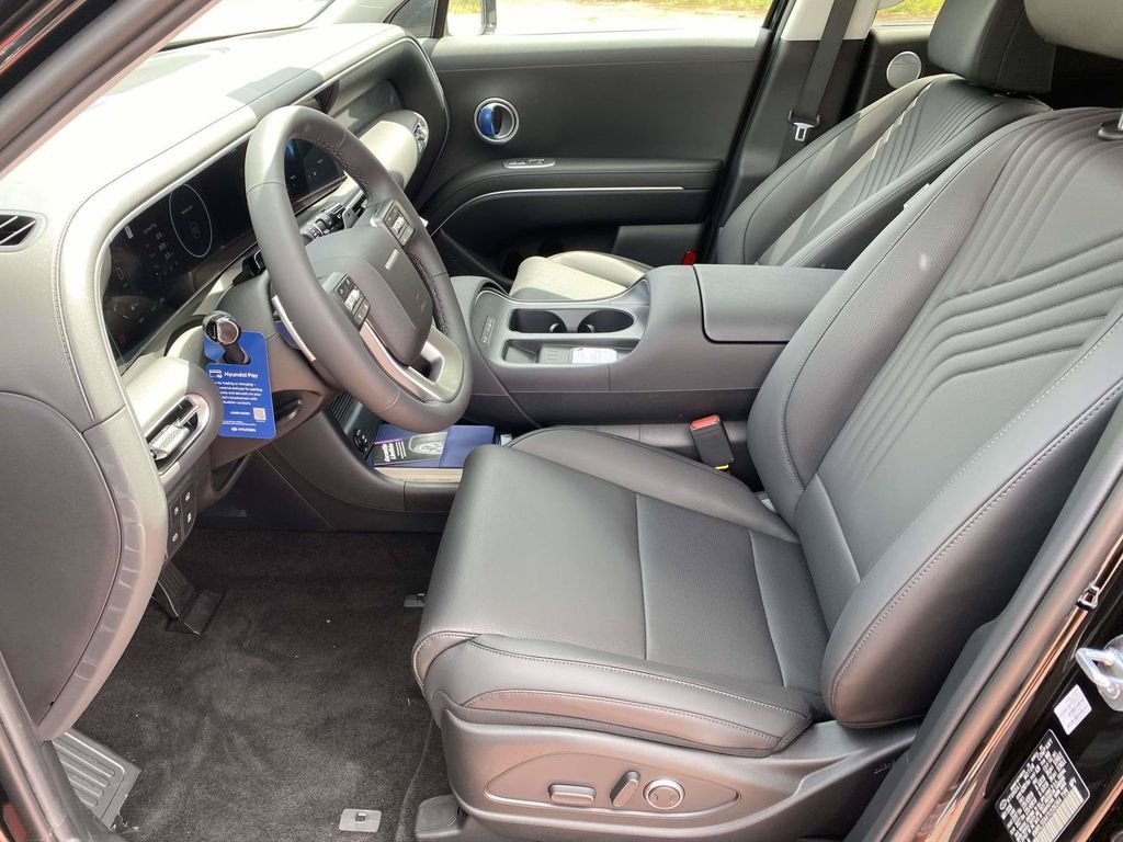 New 2026 Black Hyundai Blue SEL 7P image 13