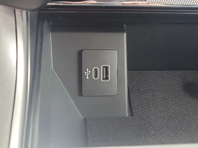 New 2026 Silver Metallic Ford Lariat image 27