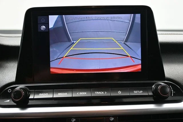 Used 2023 Red Kia LXS image 18