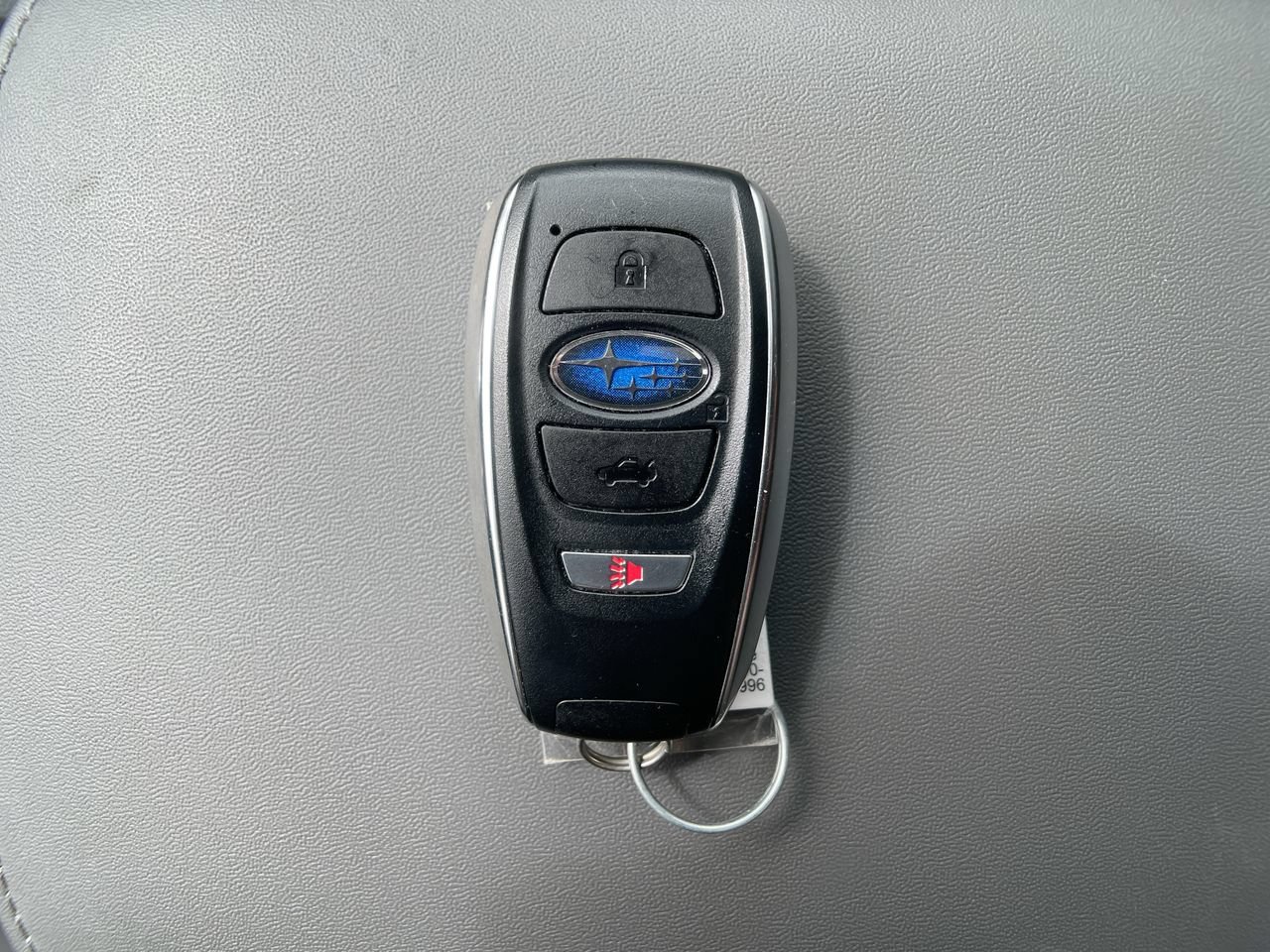 Used 2025 Crystal Black Pearl Subaru Onyx Edition image 28
