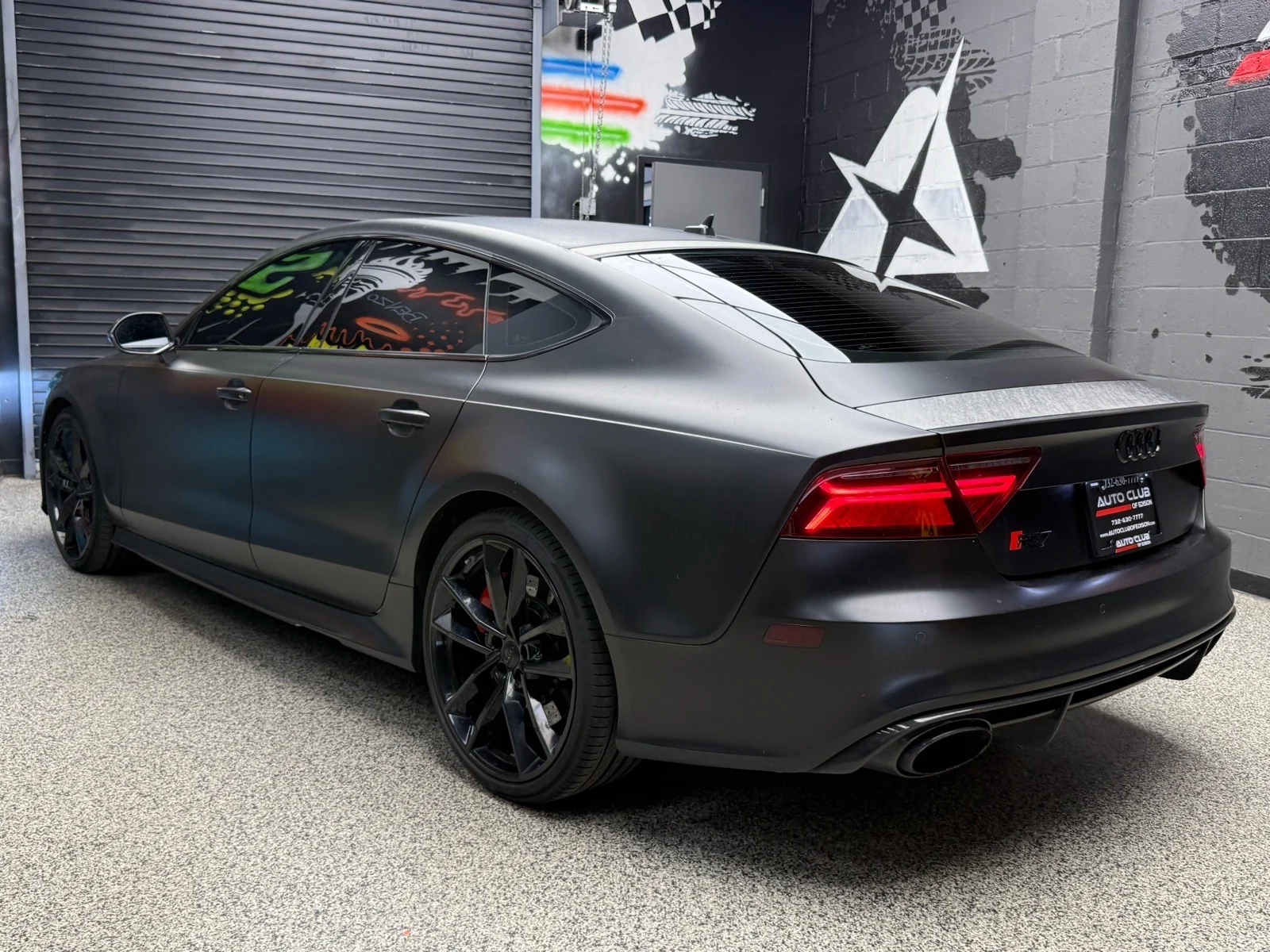 Used 2018 Black Audi 4.0T quattro performance image 4