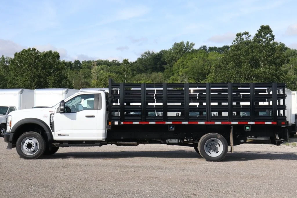 2026 Ford F-550 Super Duty Chassis Cab XL - Photo 6