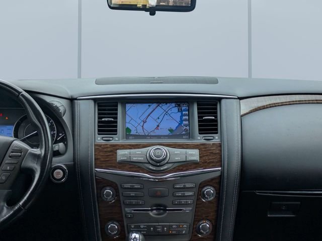 Used 2019 Black Nissan Platinum image 19