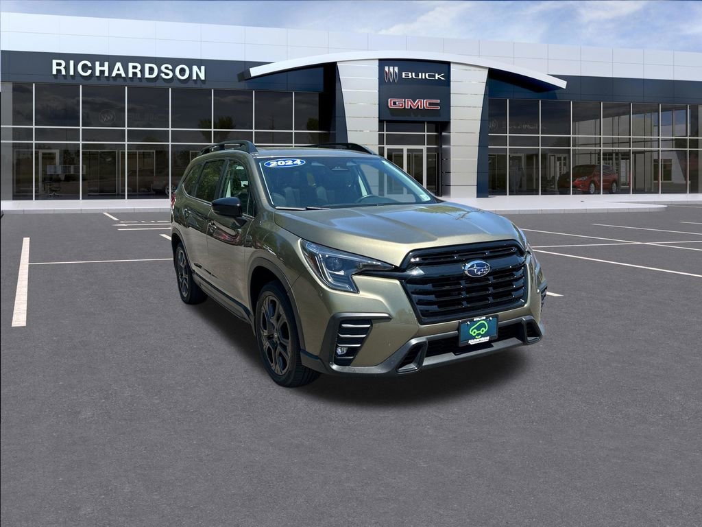 Used 2024 Green Subaru Onyx Edition 7-Passenger image 7