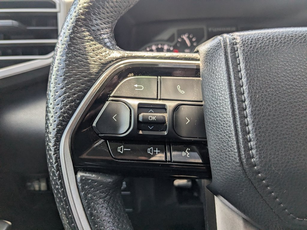 Used 2022  Toyota Limited image 22