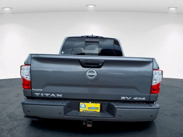 Used 2023 Gray Nissan SV image 10