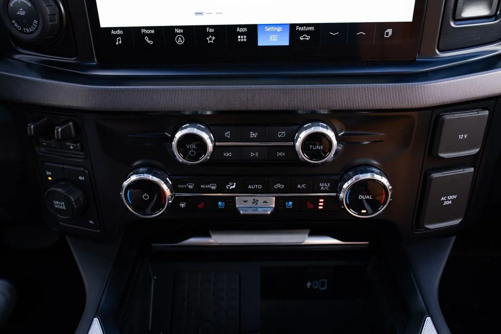 Used 2024  Ford Platinum image 16