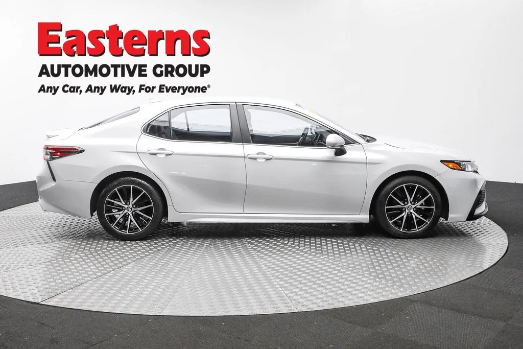 Used 2023 Gray Toyota SE image 4