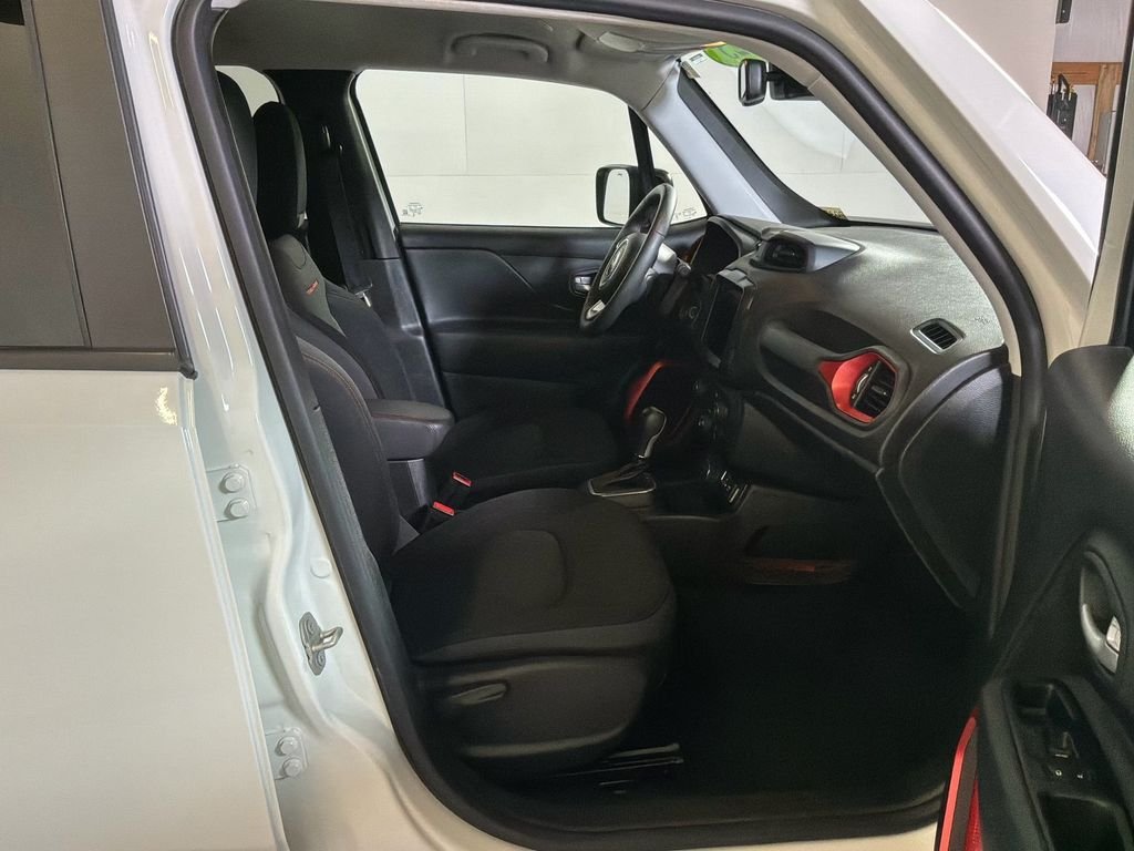 Certified Used 2023 White Jeep Trailhawk image 23