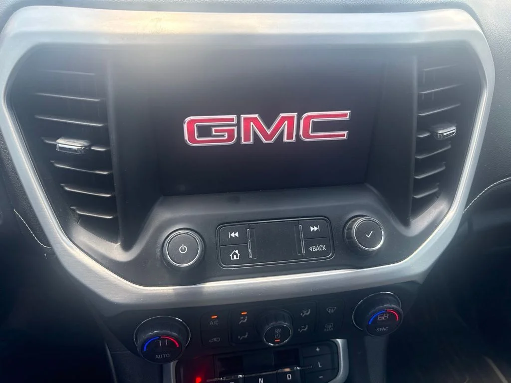 Used 2022 Gray GMC SLT image 17