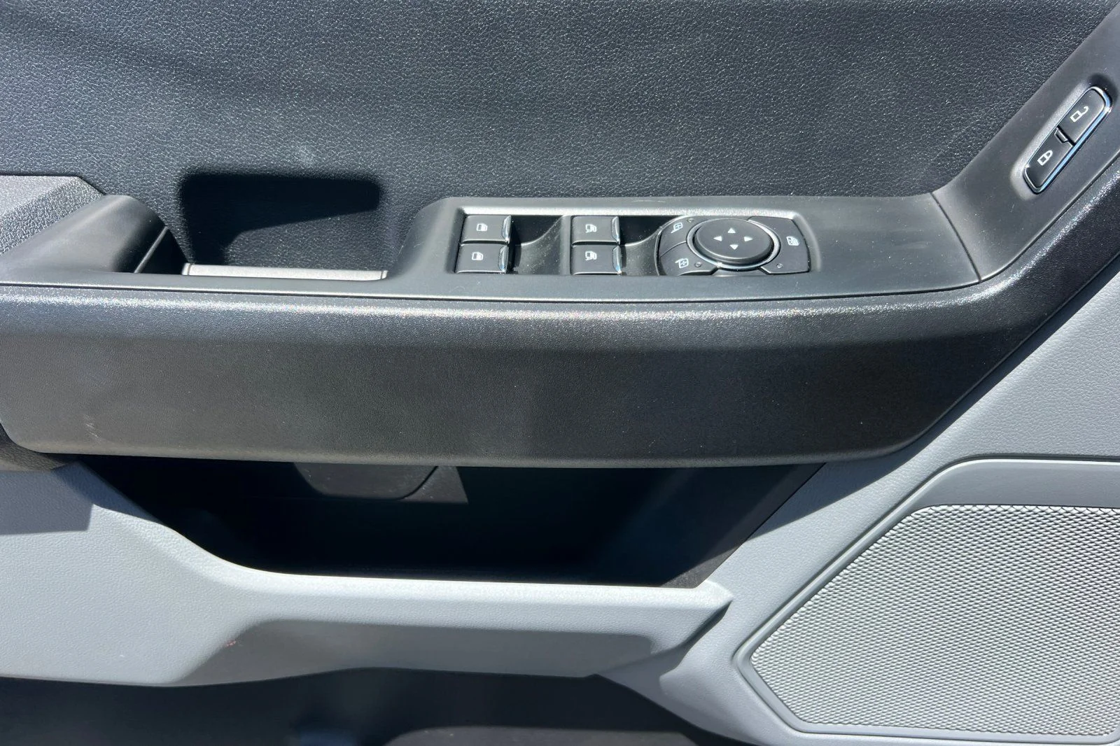 2025 Ford F-250 Super Duty XL - Photo 14