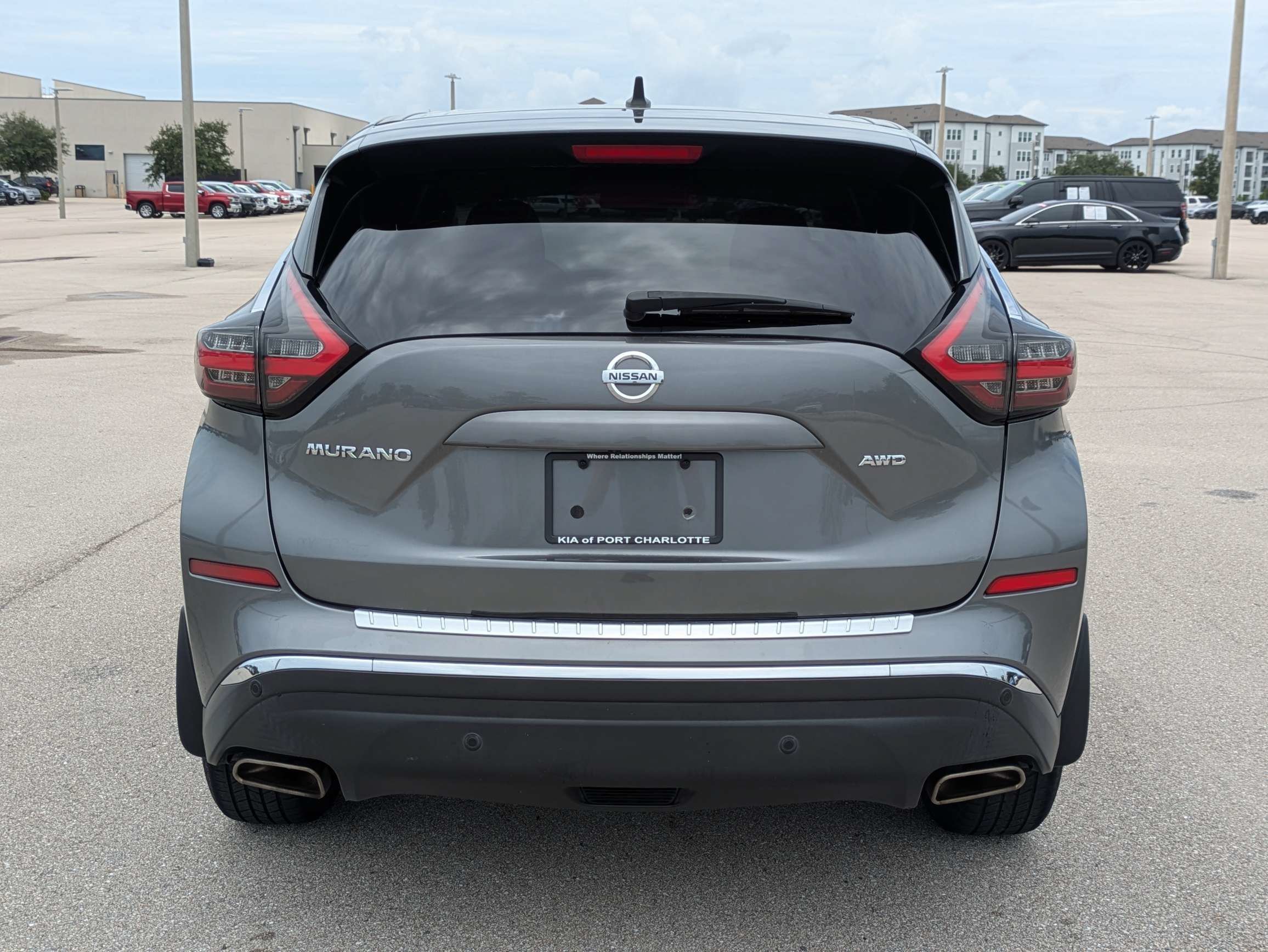 Used 2022 Gun Metallic Nissan S image 6