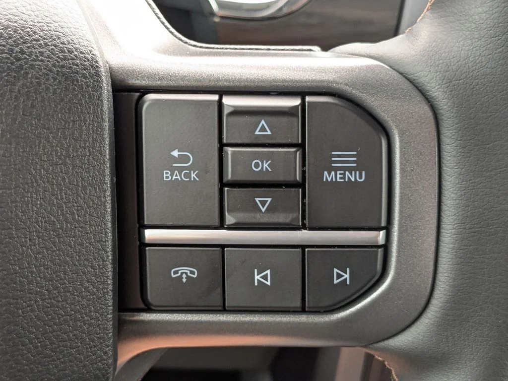 New 2026 Oxford White Ford Lariat image 28