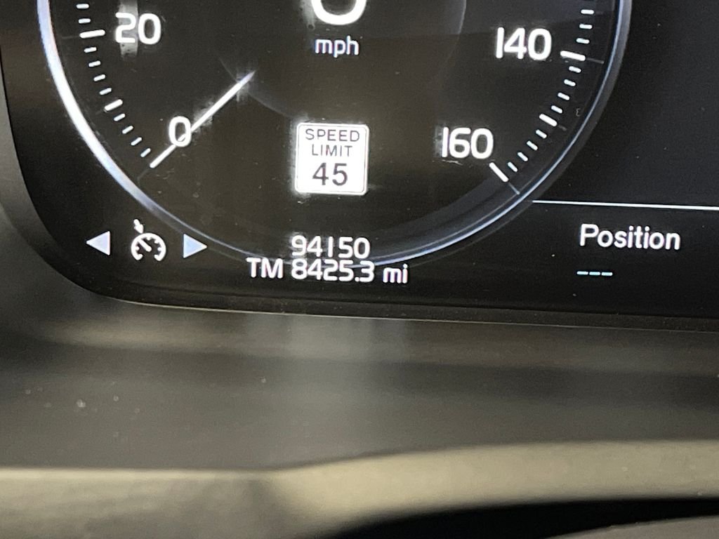 Used 2016 Blue Volvo T6 Momentum image 23