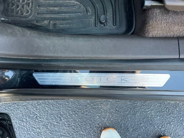 Used 2013 Black Buick Leather image 25