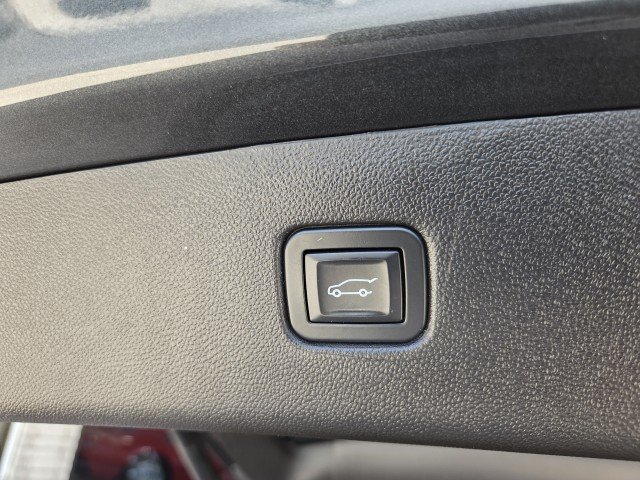 Used 2019 NIGHTFALL GRAY METALLIC Chevrolet  image 46