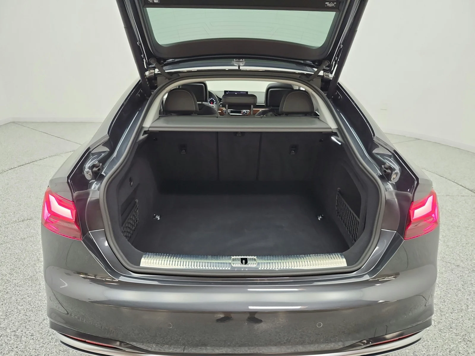 Used 2024 Manhattan Gray Metallic Audi Premium image 19