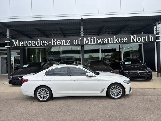 2021 BMW 5 Series 530i xDrive Sedan's photo