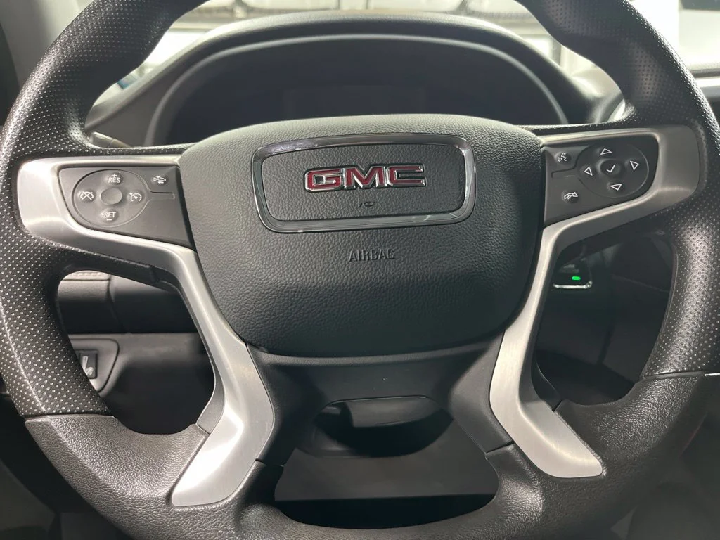 Used 2021 Midnight Blue Metallic GMC SLE image 16
