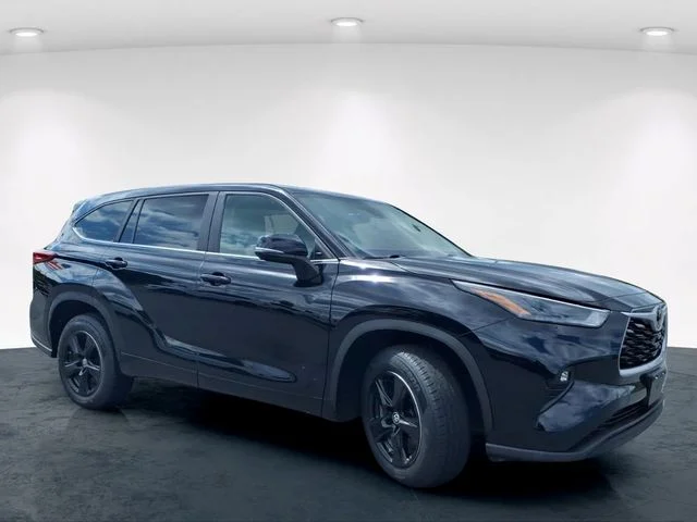Used 2023 Black Toyota LE image 5