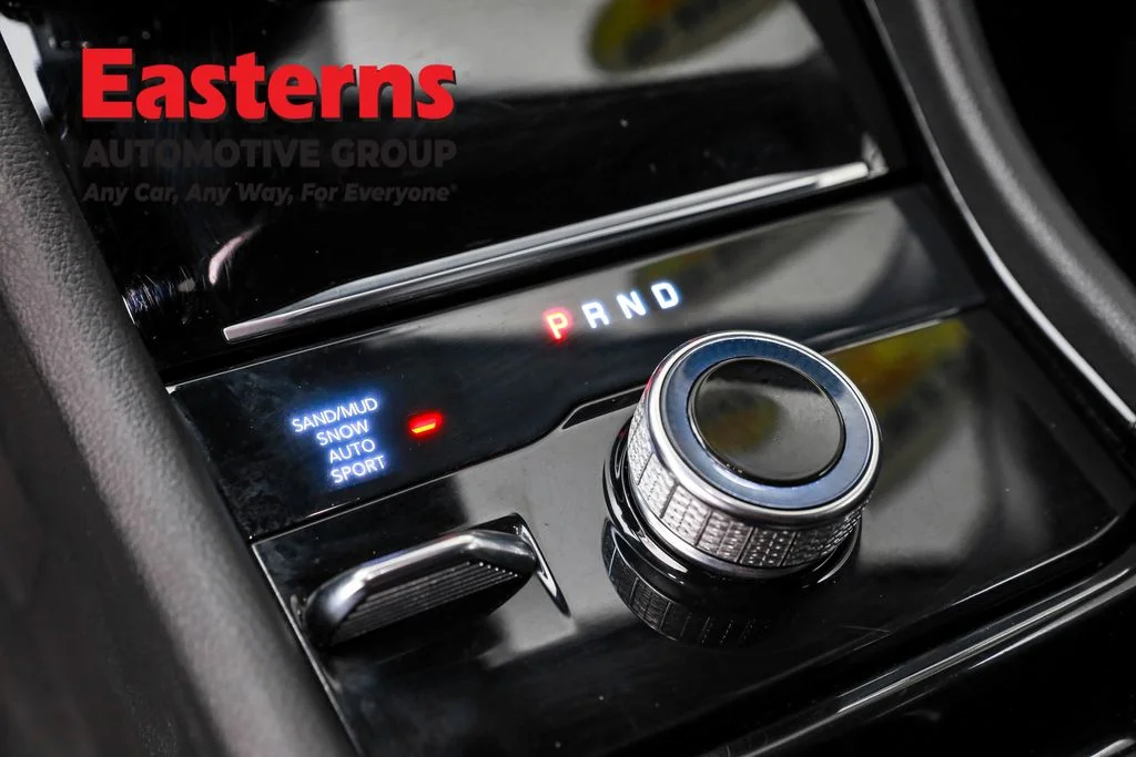 Used 2021 Red Jeep Limited image 13